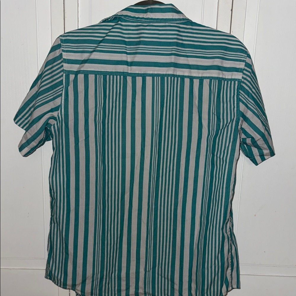 Calvin Klein Jeans Teal and White Striped Short-Sleeve Shirt Size XL( 18-20) - Picture 4 of 5